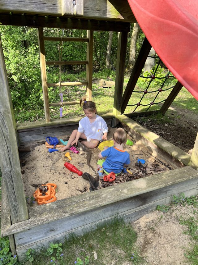 https://lesc-sport.de/isr/wp-content/uploads/2024/04/Foto-Playground-640x853.jpg