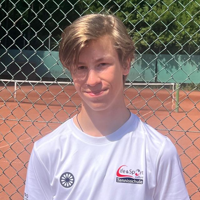 Arne3 https://lesc-sport.de/location-teremeer/wp-content/uploads/2025/04/Arne3-640x640.jpg